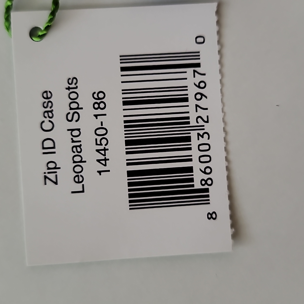 Vera Bradley Zip ID Leopard Spots - Picture 2 of 5